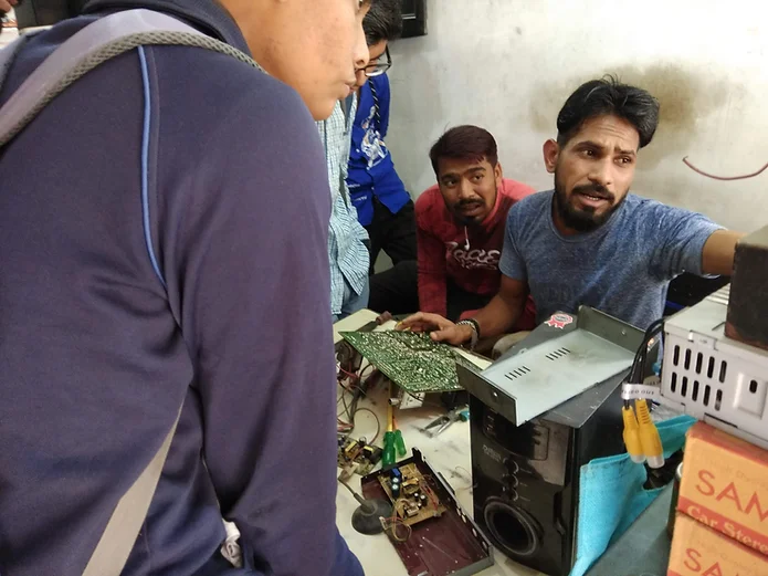 Visit: Rudraksh Electronics, Palanpur